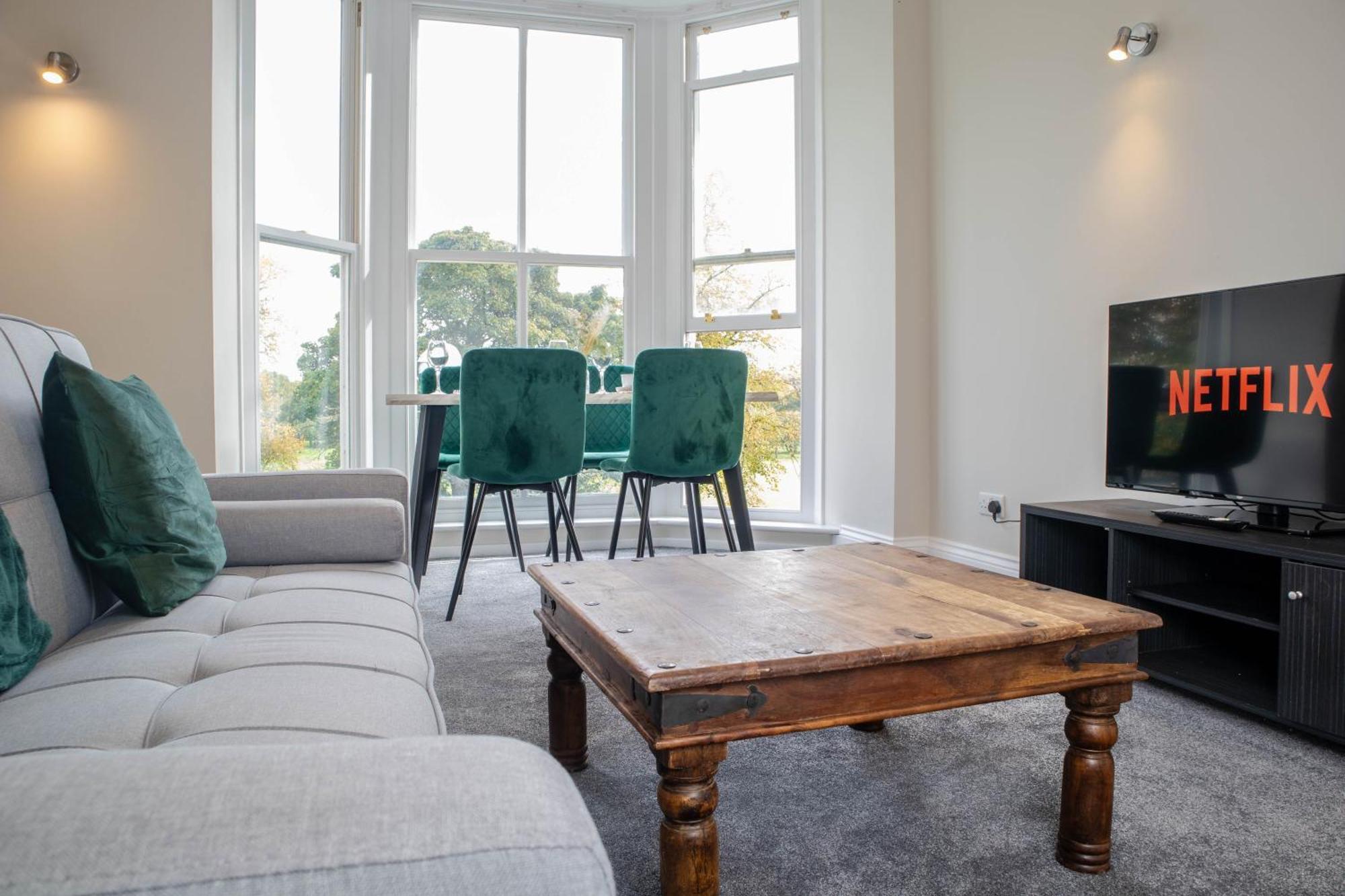 York Place Mews - Central 2 Bed 2 Bath Free Parking Harrogate Bagian luar foto