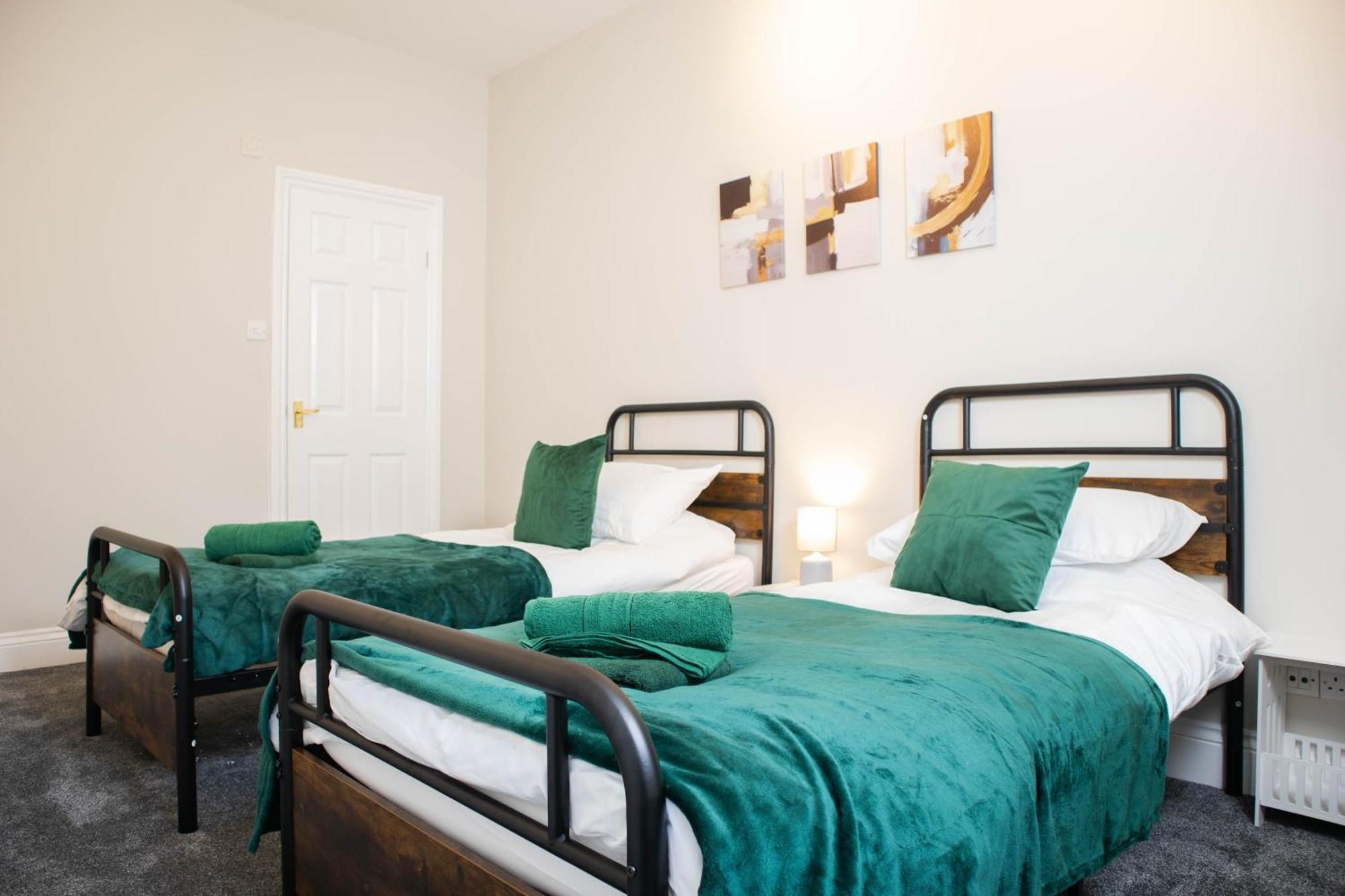 York Place Mews - Central 2 Bed 2 Bath Free Parking Harrogate Bagian luar foto
